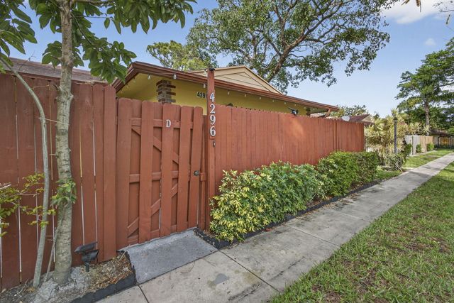 4296 Woodstock Drive D, West Palm Beach, FL 33409