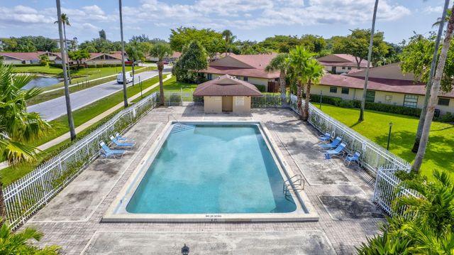 4296 Woodstock Drive D, West Palm Beach, FL 33409
