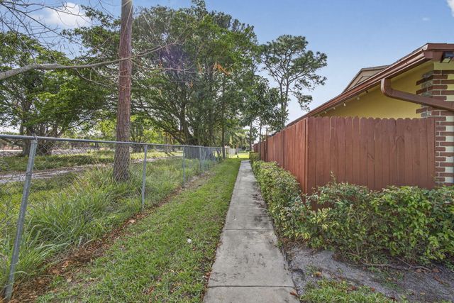 4296 Woodstock Drive D, West Palm Beach, FL 33409