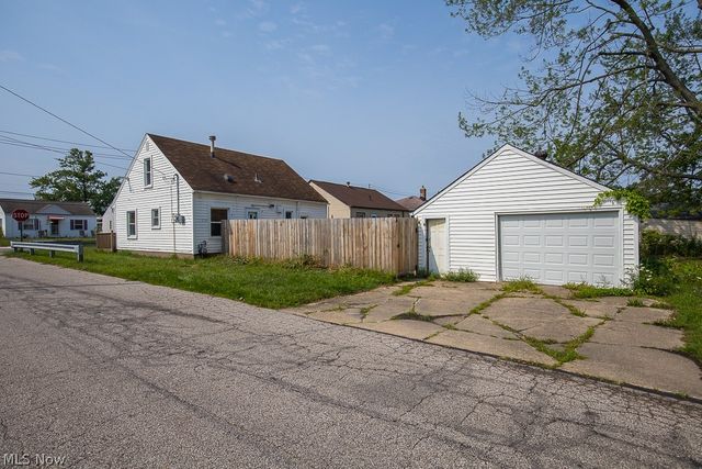 12600 Sprecher Avenue, Cleveland, OH 44135