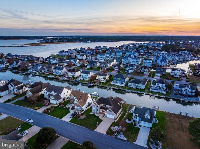 8 LESLIE MEWS, Berlin, MD 21811