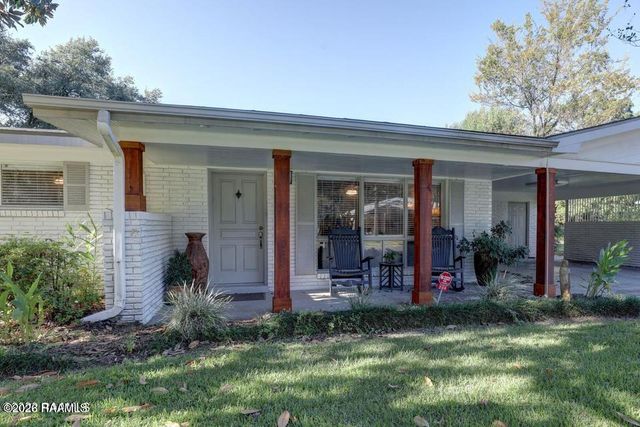 206 N Demanade Boulevard, Lafayette, LA 70503