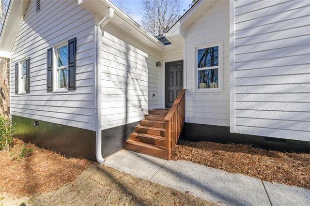 1142 Lavista Drive, Monroe, GA 30655