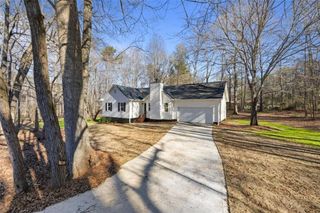 1142 Lavista Drive, Monroe, GA 30655
