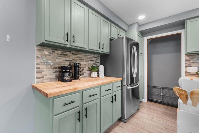 117 RAUGHT STREET, Kaukauna, WI 54130