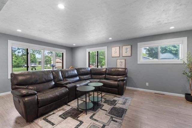 117 RAUGHT STREET, Kaukauna, WI 54130