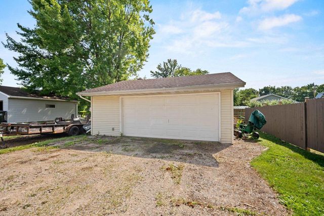 117 RAUGHT STREET, Kaukauna, WI 54130
