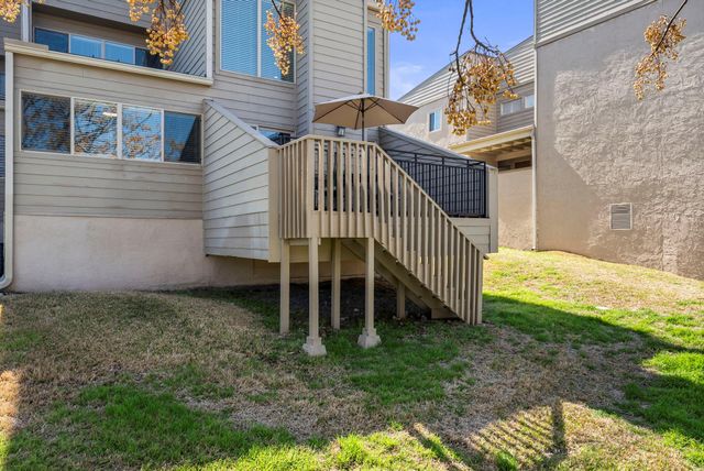 300 Out Yonder 167, Horseshoe Bay, TX 78657