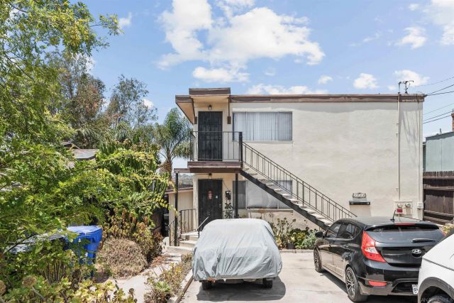 3964 Manzanita Dr, San Diego, CA 92105