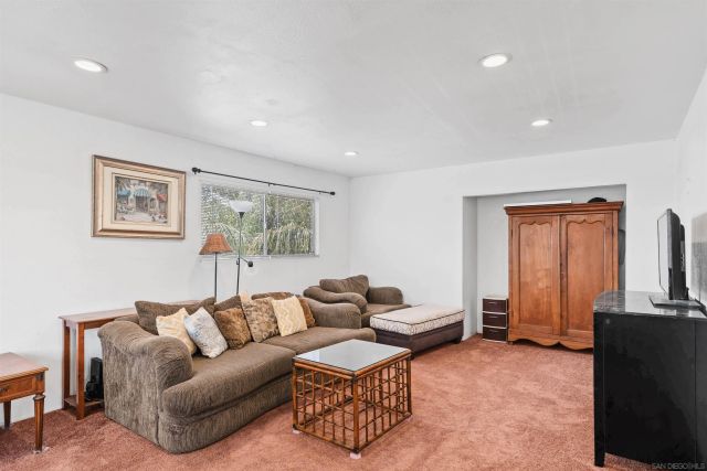 3964 Manzanita Dr, San Diego, CA 92105