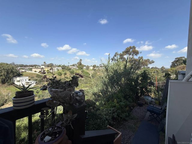 3964 Manzanita Dr, San Diego, CA 92105