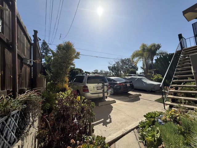 3964 Manzanita Dr, San Diego, CA 92105