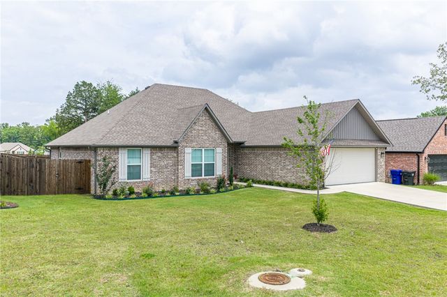 8323 McLaren Drive, Fort Smith, AR 72916