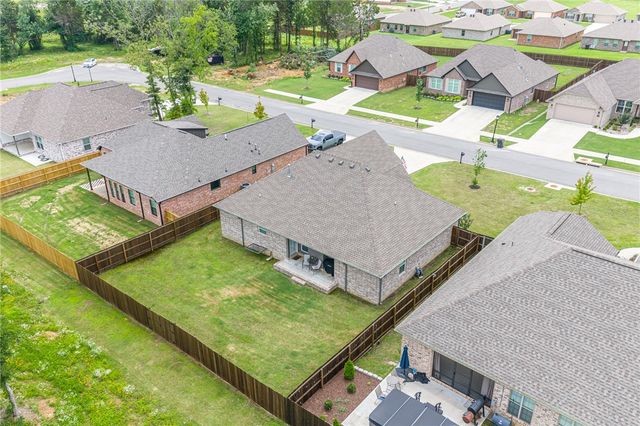 8323 McLaren Drive, Fort Smith, AR 72916