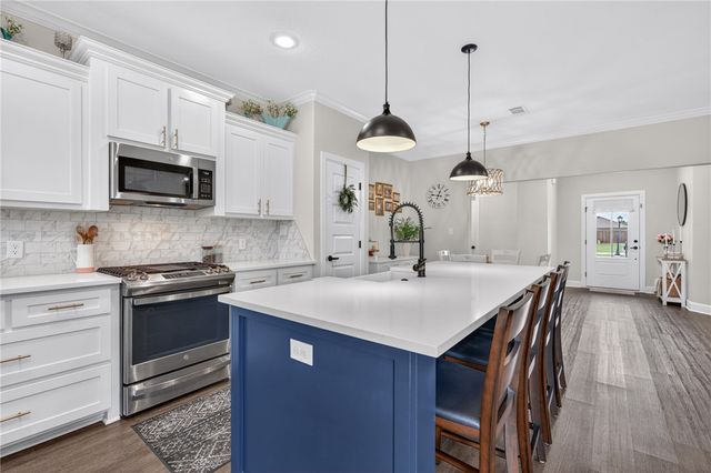 8323 McLaren Drive, Fort Smith, AR 72916