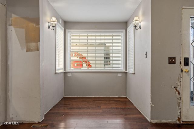 8 Glebe Street, Johnstown, NY 12095