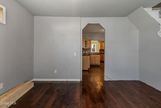 8 Glebe Street, Johnstown, NY 12095