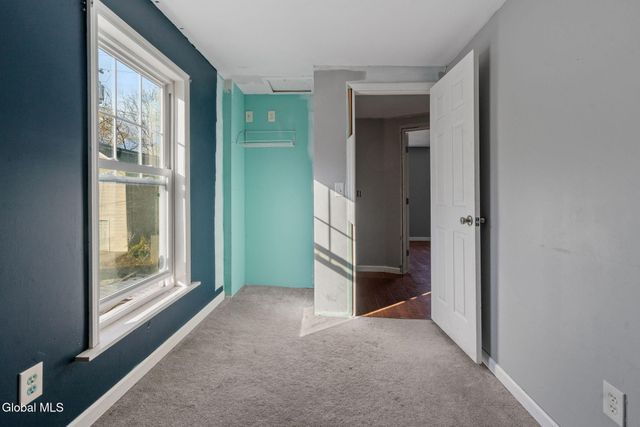 8 Glebe Street, Johnstown, NY 12095