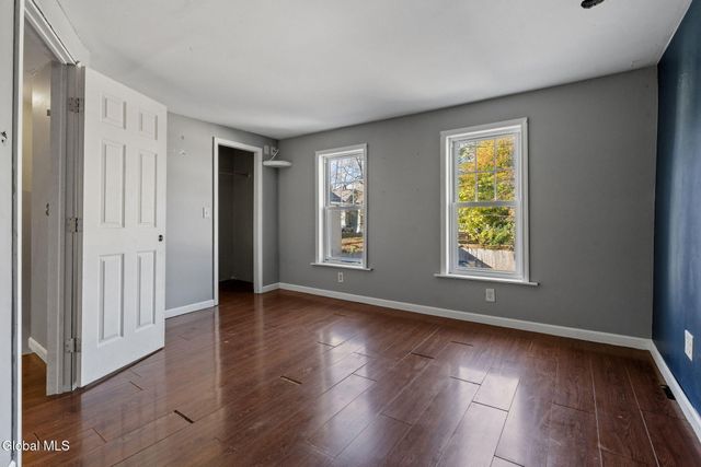 8 Glebe Street, Johnstown, NY 12095