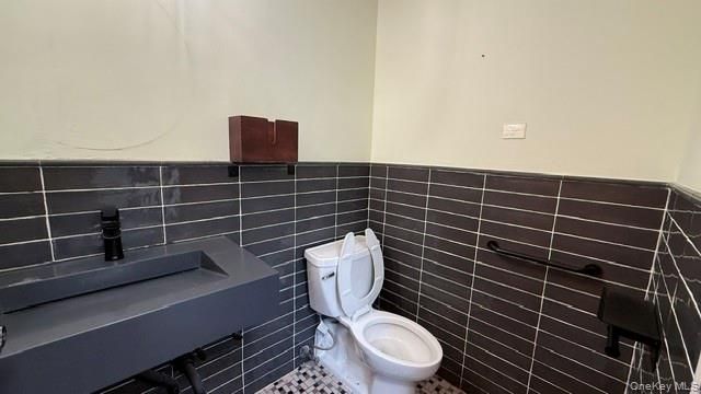 133-36 41st Road CS8, Flushing, NY 11355