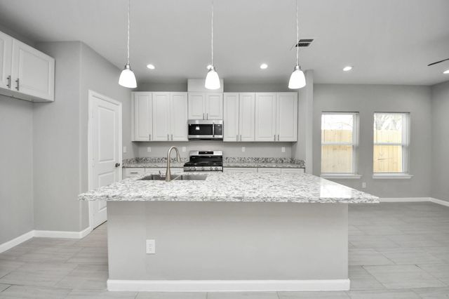 4011 Elmwood Street, Houston, TX 77051