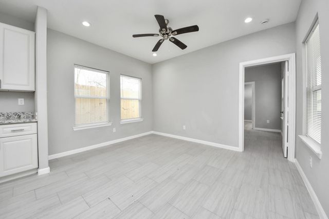 4011 Elmwood Street, Houston, TX 77051