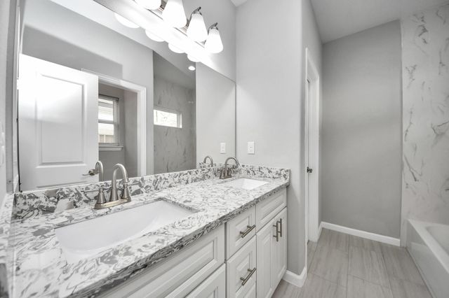 4011 Elmwood Street, Houston, TX 77051