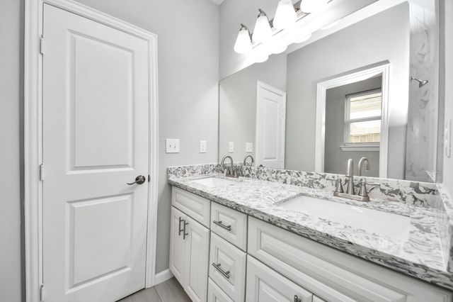 4011 Elmwood Street, Houston, TX 77051