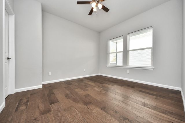 4011 Elmwood Street, Houston, TX 77051