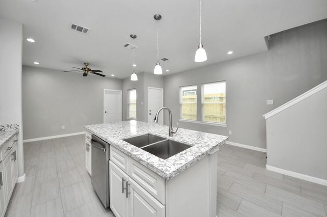 4011 Elmwood Street, Houston, TX 77051