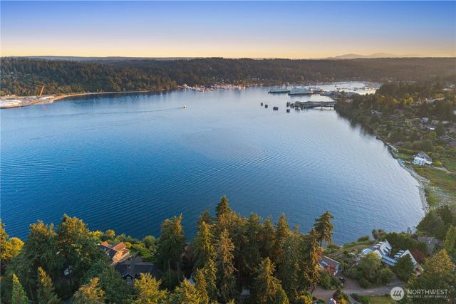11127 NE Wing Point Drive, Bainbridge Island, WA 98110