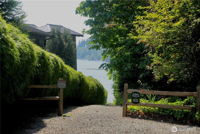 11127 NE Wing Point Drive, Bainbridge Island, WA 98110
