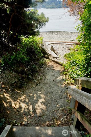 11127 NE Wing Point Drive, Bainbridge Island, WA 98110