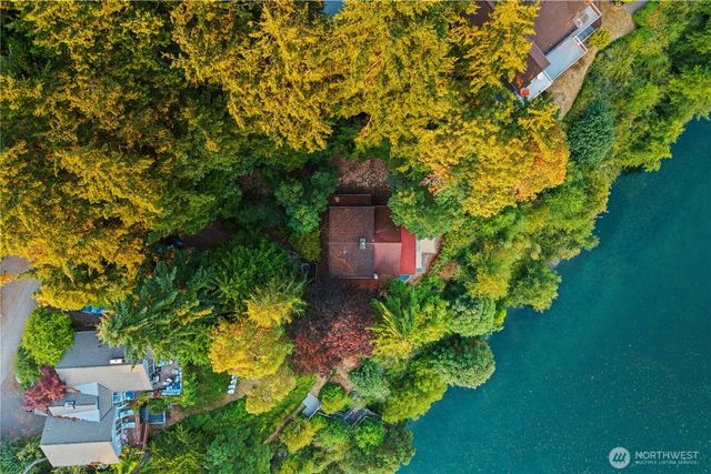 11127 NE Wing Point Drive, Bainbridge Island, WA 98110