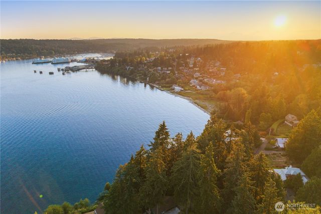 11127 NE Wing Point Drive, Bainbridge Island, WA 98110