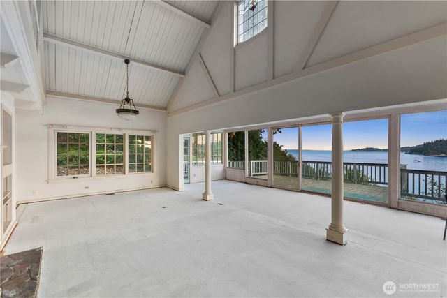 11127 NE Wing Point Drive, Bainbridge Island, WA 98110