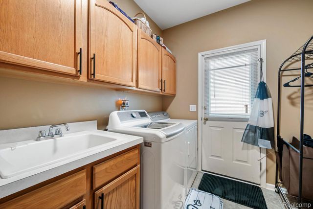 6552 Florence Lane, Van Buren Charter Township, MI 48111