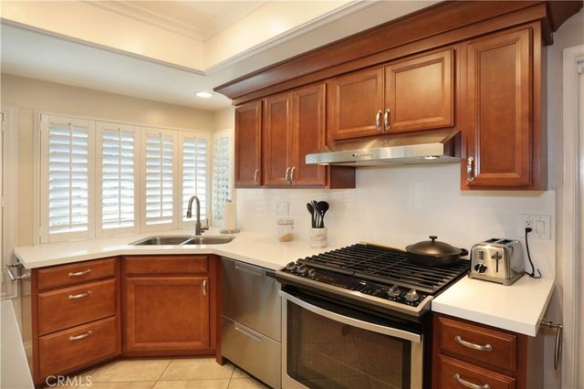 6520 E Paseo El Greco, Anaheim, CA 92807