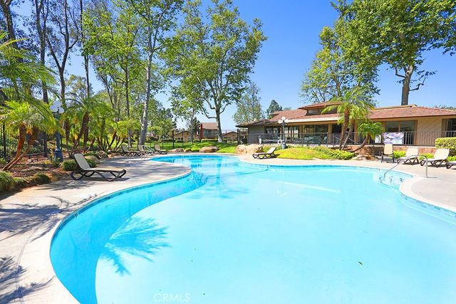 6520 E Paseo El Greco, Anaheim, CA 92807