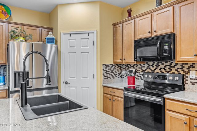 42806 W WHISPERING WIND Lane, Maricopa, AZ 85138