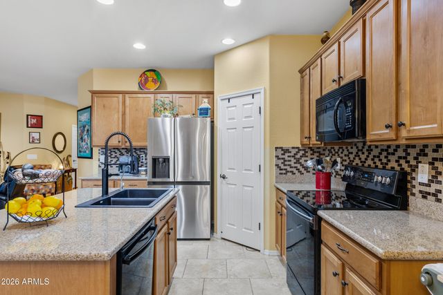 42806 W WHISPERING WIND Lane, Maricopa, AZ 85138