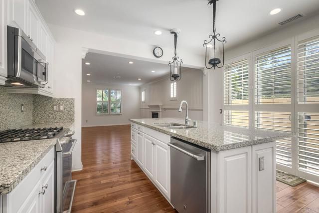 4302 Pacifica Way 2, Oceanside, CA 92056