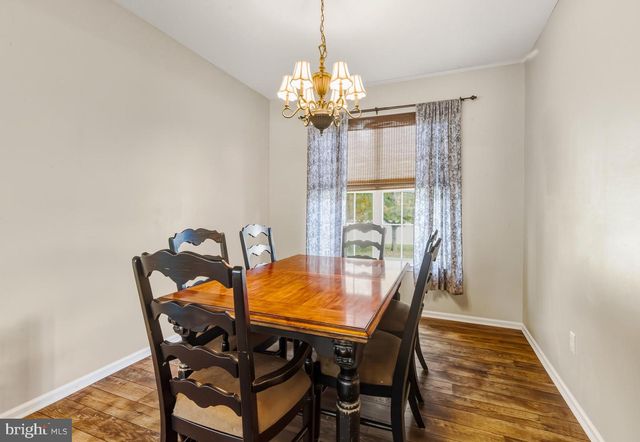 751 DEVONSHIRE DR, Williamstown, NJ 08094