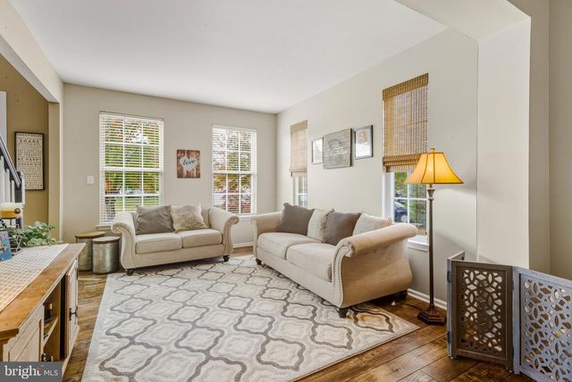 751 DEVONSHIRE DR, Williamstown, NJ 08094