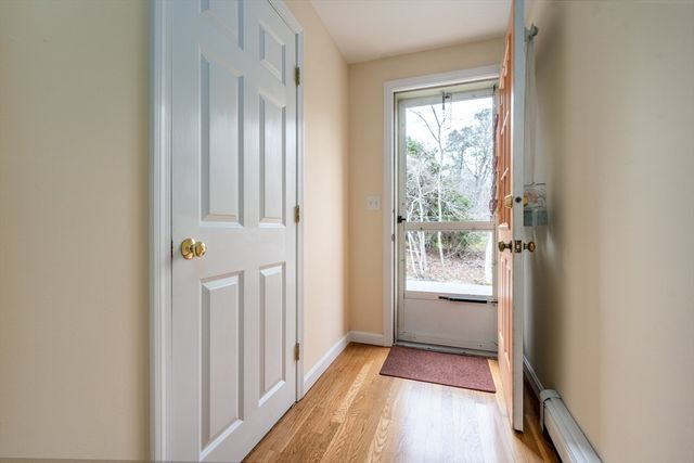 49 Great Hill Dr, Barnstable, MA 02668
