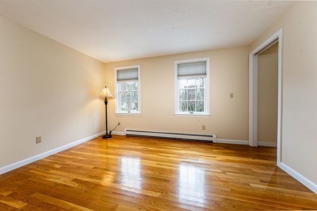 49 Great Hill Dr, Barnstable, MA 02668