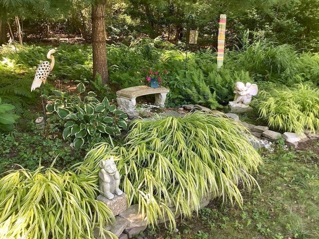49 Great Hill Dr, Barnstable, MA 02668