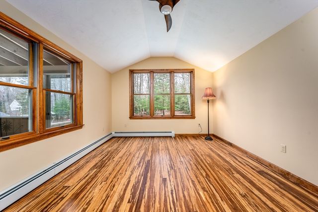 49 Great Hill Dr, Barnstable, MA 02668
