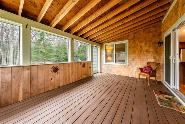49 Great Hill Dr, Barnstable, MA 02668