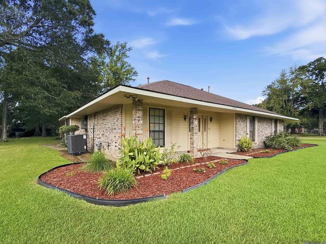 13525 Bridlewood Dr, Greenwell Springs, LA 70739